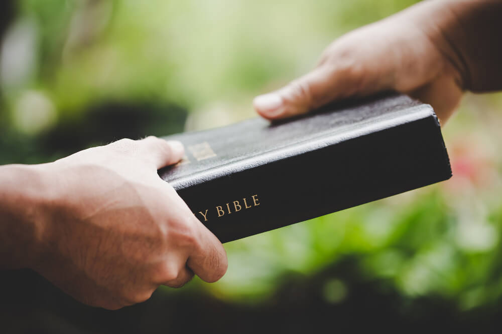 bible handing