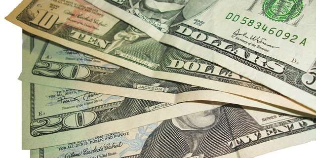 money-1238608-640x480
